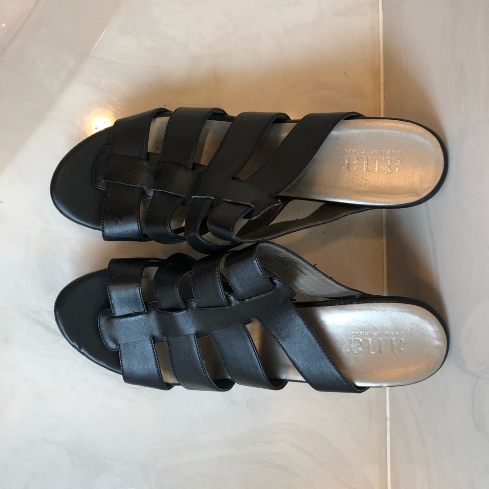 Black Platform Sandals - Picture 2 of 2